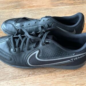 Nike Black Athletic Shoes Mesh Upper